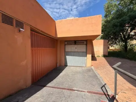 Garaje en Carrer de Pau Sicart, 9